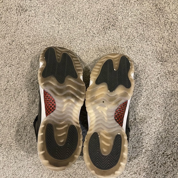 SOLD❗️Jordan 11 low (2022) - Picture 6 of 7